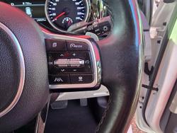 2021 Kia
                Carnival Platinum