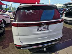 2021 Kia
                Carnival Platinum