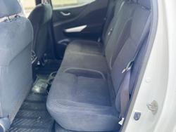 2016 Nissan Navara ST D23 4x2 Polar White