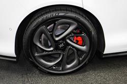 2025 MG IM5 Platinum