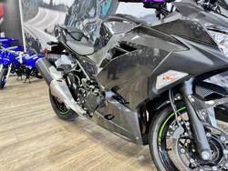 2019 Kawasaki NINJA 400 GREEN