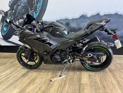 2019 Kawasaki NINJA 400 GREEN