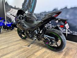 2019 Kawasaki NINJA 400 GREEN