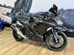 2019 Kawasaki NINJA 400 GREEN