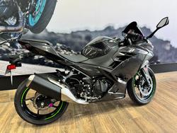 2019 Kawasaki NINJA 400 GREEN