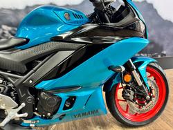 2021 Yamaha YZF-R3 BLUE