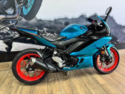 2021 Yamaha YZF-R3 BLUE