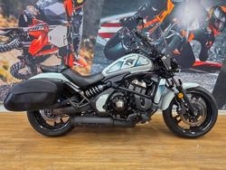 Kawasaki Vulcan S SE