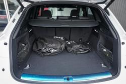 2025 Audi Q5 55 TFSI e S line