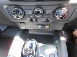 2025 Mazda BT-50 XS