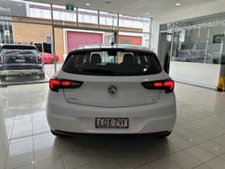 2019 Holden Astra R