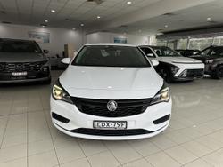 2019 Holden Astra R