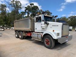 Western Star 4864FX  Tandem Tipper