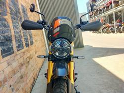 2026 TRIUMPH SCRAMBLER 400 XC DUAL PURPOSE STORM GREY