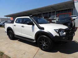 2022 Isuzu
                D-MAX X-TERRAIN
