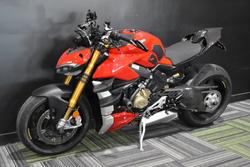 2011 Ducati STREETFIGHTER S Red
