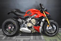 Ducati Streetfighter V4 S