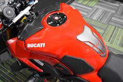 2011 Ducati STREETFIGHTER S Red