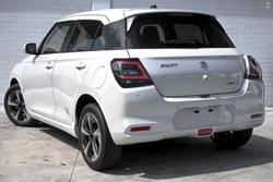 2025 Suzuki Swift Hybrid GLX UZ Pure White