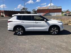 2025 Mitsubishi
Outlander Aspire