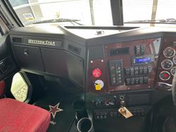 2019 Western Star 4864Fxb With 40