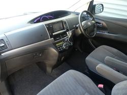 2015 Toyota
Tarago GLX
