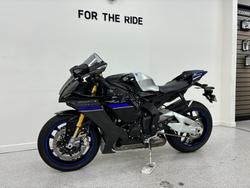 2024 YAMAHA YZF-R1 M Black