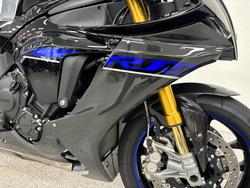 2024 YAMAHA YZF-R1 M Black