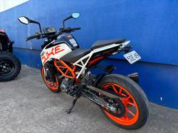 2019 Ktm 390 DUKE White