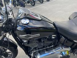 2019 HARLEY-DAVIDSON FLSB SPORT GLIDE Black
