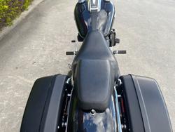 2019 HARLEY-DAVIDSON FLSB SPORT GLIDE Black