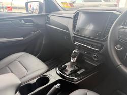 2025 Isuzu D-MAX X-TERRAIN MY25.5 4X4 Dual Range Magnetic Red