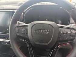 2025 Isuzu D-MAX X-TERRAIN MY25.5 4X4 Dual Range Magnetic Red