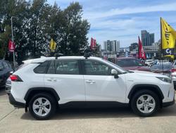 2021 Toyota
                RAV4 GX