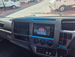 2018 UD PK240 280 AUTO 6x4 Tilt Slide