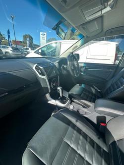 2021 Isuzu MU-X LS-T