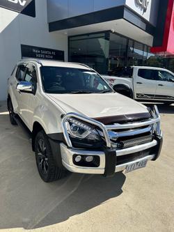 2021 Isuzu MU-X LS-T