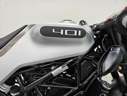 2021 HUSQVARNA VITPILEN 401 grey