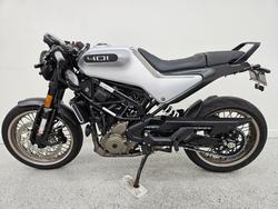 2021 HUSQVARNA VITPILEN 401 grey