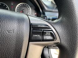 2010 Honda Accord Limited Edition 8th Gen MY10 Brilliant White