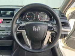 2010 Honda Accord Limited Edition 8th Gen MY10 Brilliant White