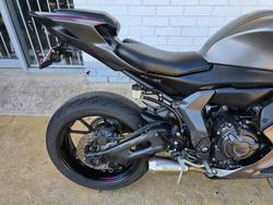 2024 YAMAHA YZF-R7LA GREY