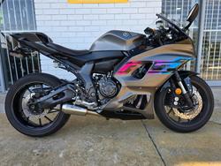 Yamaha YZF-R7LA