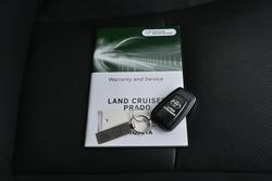 2021 Toyota
                Landcruiser Prado Kakadu