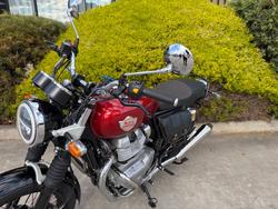 2022 Royal Enfield INTERCEPTOR 650 E5 CLASSIC Red