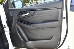 2025 Isuzu D-MAX BLADE