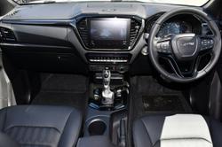 2025 Isuzu D-MAX BLADE