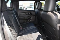 2025 Isuzu D-MAX BLADE