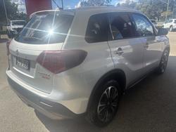 2021 Suzuki
                Vitara