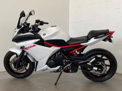 2013 Yamaha FZ6R FZ White